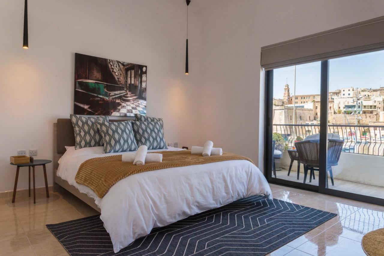 Vittoriosa' Seafront 2 Bed Highly Furnished Apartment Exteriör bild