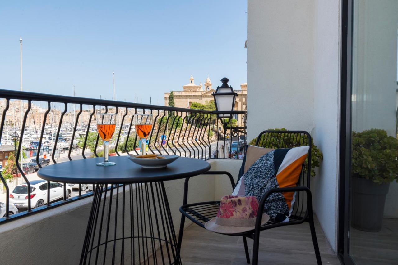 Vittoriosa' Seafront 2 Bed Highly Furnished Apartment Exteriör bild