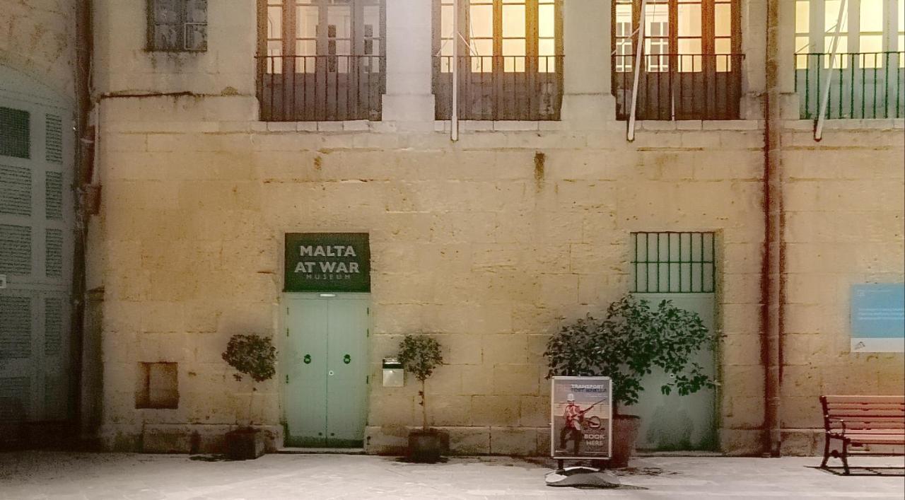 Vittoriosa' Seafront 2 Bed Highly Furnished Apartment Exteriör bild