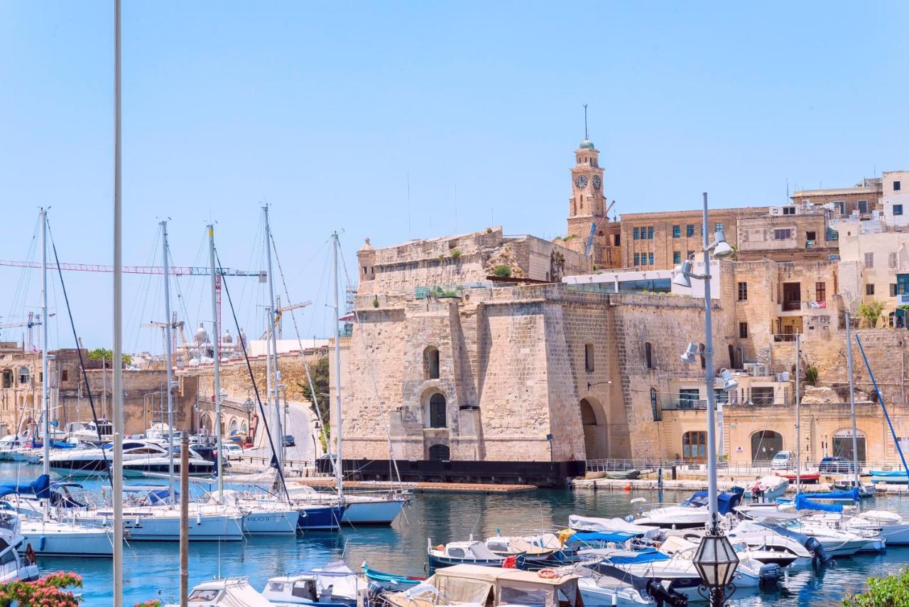Vittoriosa' Seafront 2 Bed Highly Furnished Apartment Exteriör bild