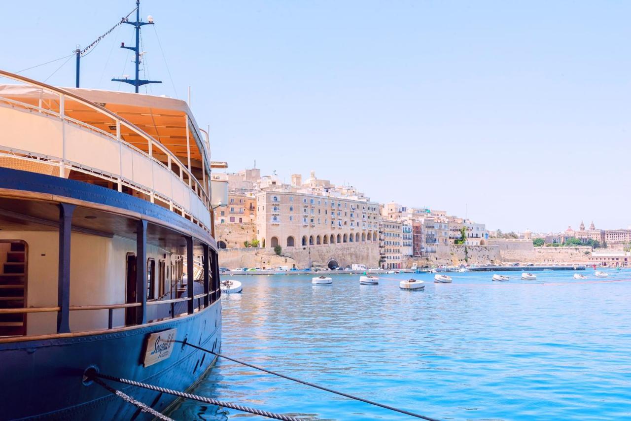 Vittoriosa' Seafront 2 Bed Highly Furnished Apartment Exteriör bild